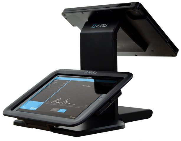 Rezku POS bundle with touchscreen terminal and customer-facing display for restaurant use.
